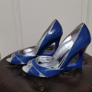 Guess by Marciano Blue heels